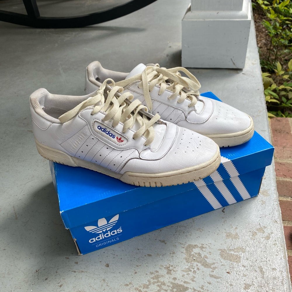 Adidas Cream Powerphase White Size 9 (different shoe laces)